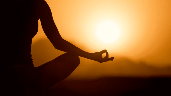 How to Meditate for Achieving a Calmer, Happier Life